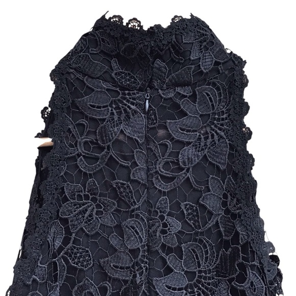 Julian Chang Black Floral Lace Halter Blouse - Picture 4 of 4